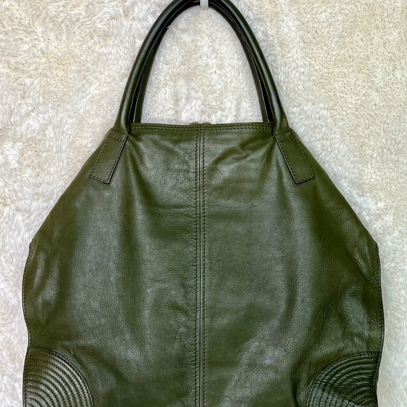 SOLD! Alexander McQueen Large De Manta Tote Forest Green Leather Iconic Design - Picture 3 of 13